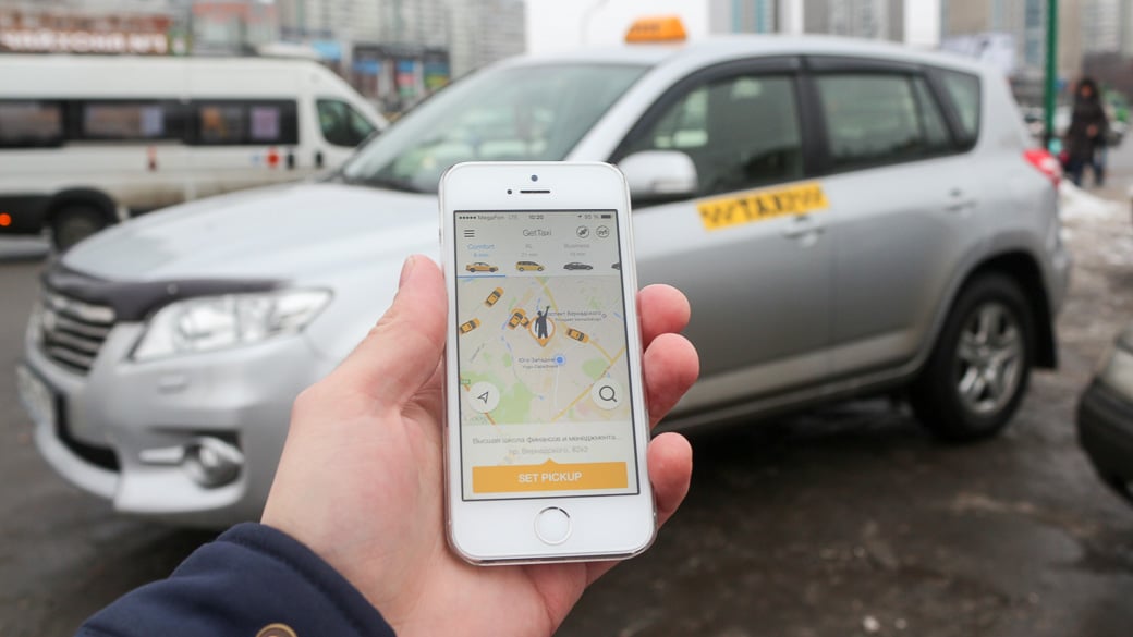 Russische Taxifahrer beschweren sich über Taxi-Apps
