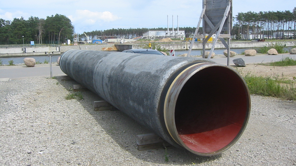 Offshore-Rohr der Nord Stream-Pipeline im Hafen Lubmin
