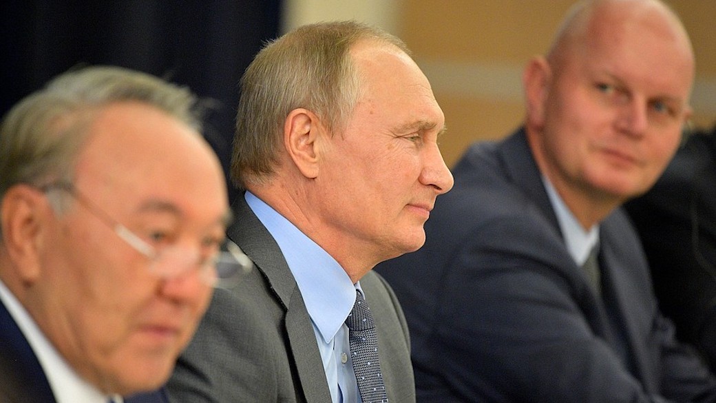 Wladimir Putin trifft deutsche Top-Manager in Sotschi
