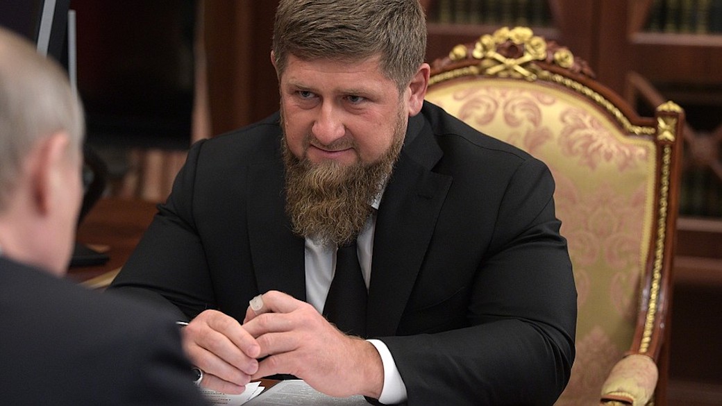 Tschetscheniens Präsident Ramsan Kadyrow im Gespräch mit Wladimir Putin