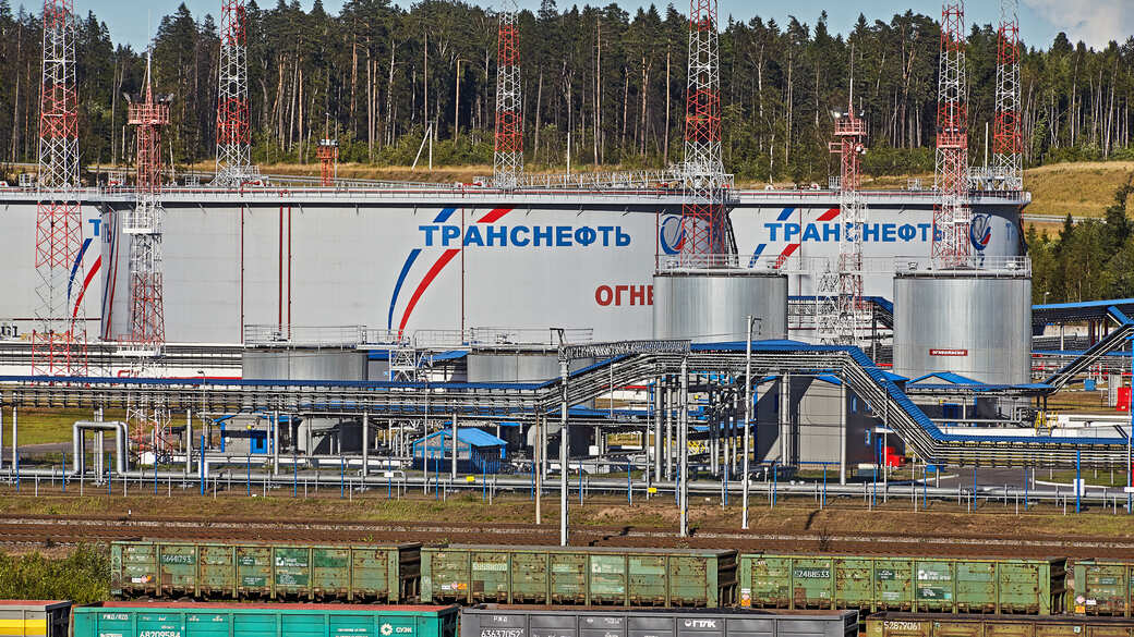 Ölraffinierie Sankt Petersburg